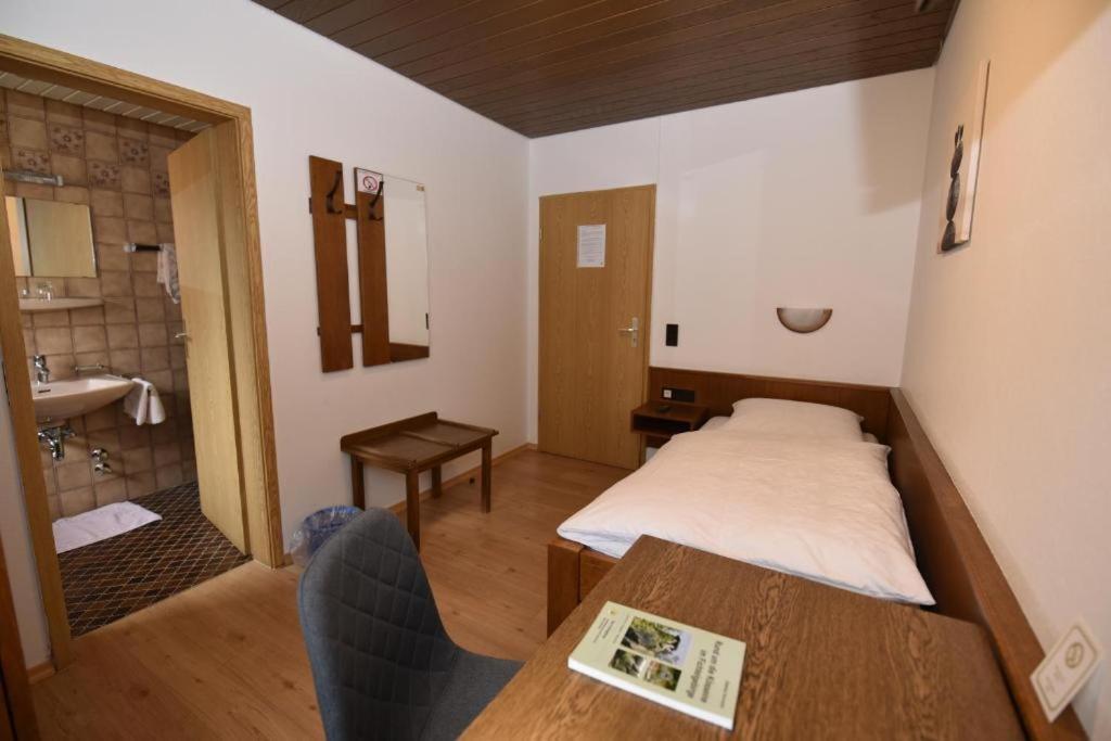 Landgasthof Gruener Baum Regnitzlosau Bagian luar foto